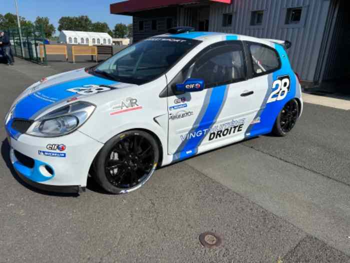 CLIO 3 CUP F2014 4