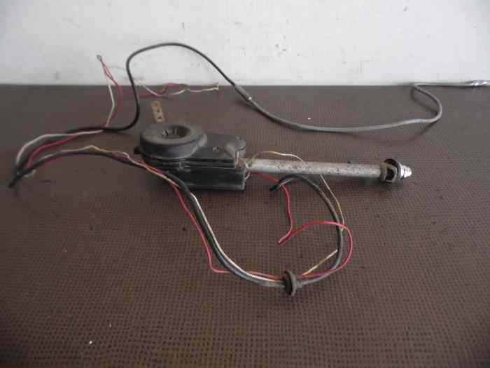 ANTENNE AUTOMATIQUE 94464591100 PORSCHE 944 & 924 5