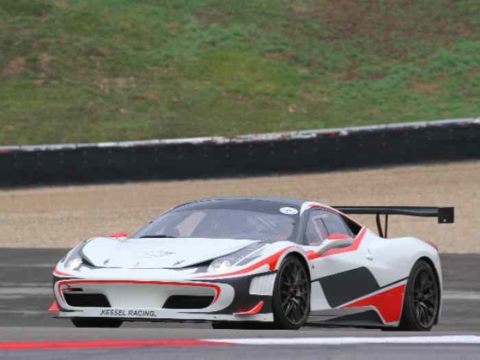 FERRARI 458 challenge