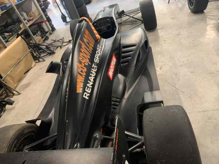 Formule Renault Tatuus de 2000 équipée d