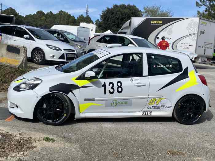 CLIO 3 CUP