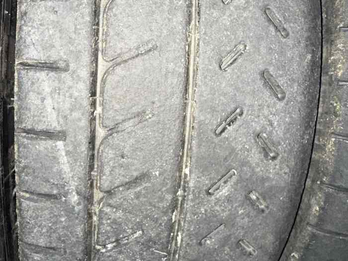 Pneu 17 Michelin r31 1