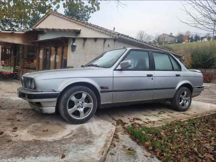 Caisse arceautè bmw 320i avec tous ces elements origine 2