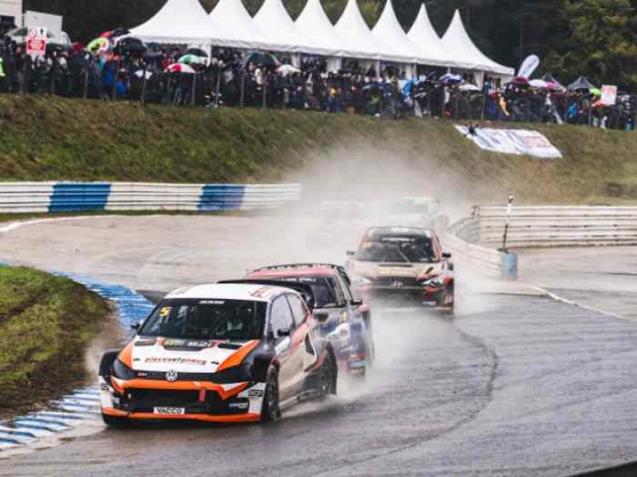 VW POLO WRX RALLYCROSS 1