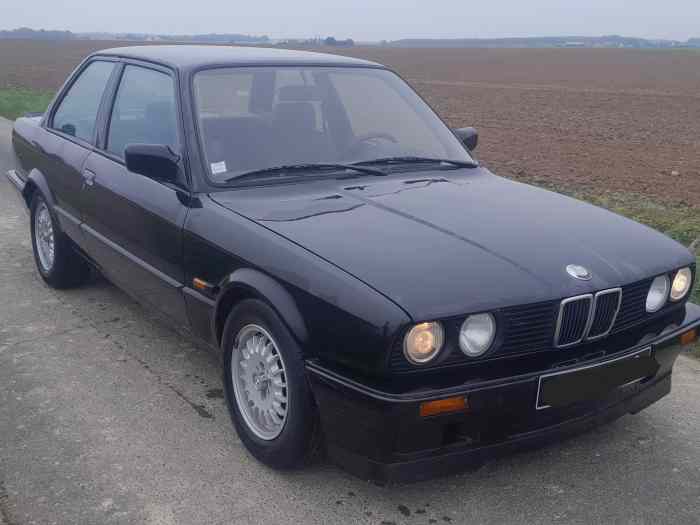 BMW 318is e30 1