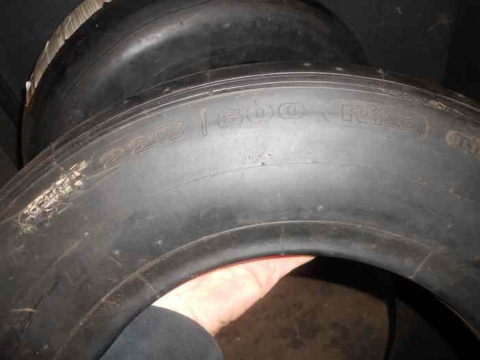 Avon slicks 13pouces 225/600R13 1