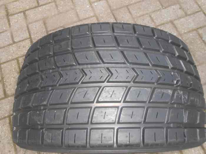 250/570R13 AVON 1