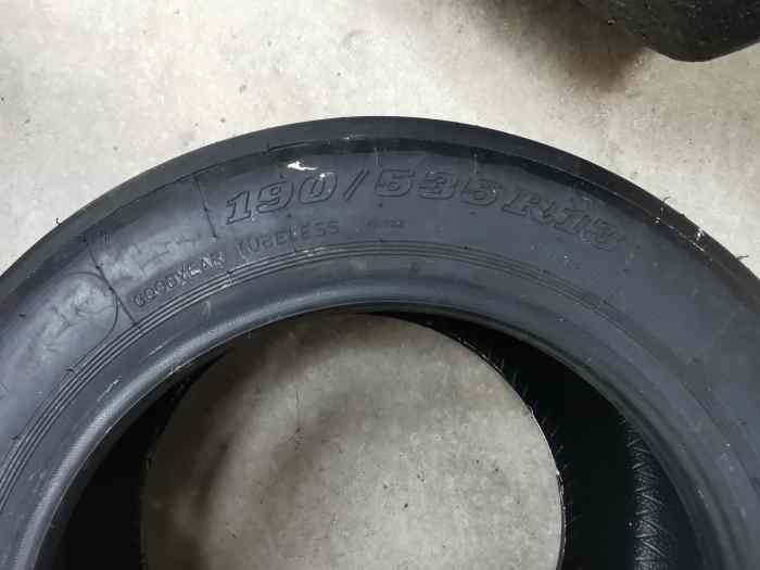 Pneus GoodYear Slicks 2