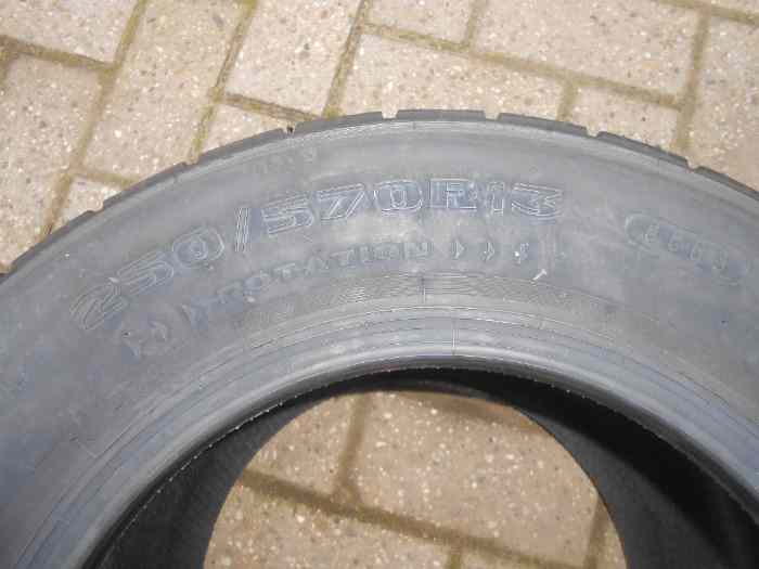 180/550R13 AVON 3