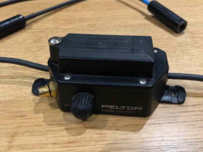 Vends radio Peltor FMT110 1