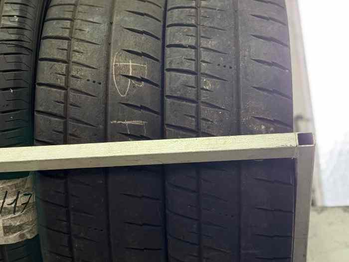 Pneus Michelin S10 et H30 / 18 pouces 1