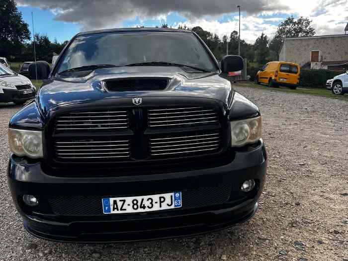 Échange compétition ,Très beau Dodge ram viper 2