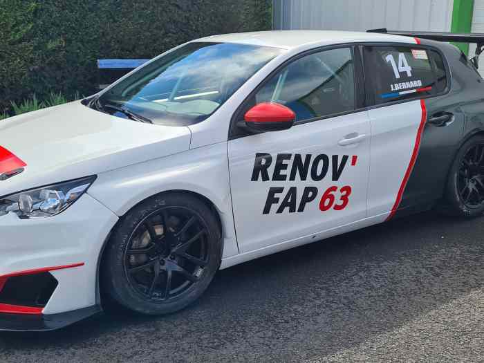 308 Racing Cup Prête à courir