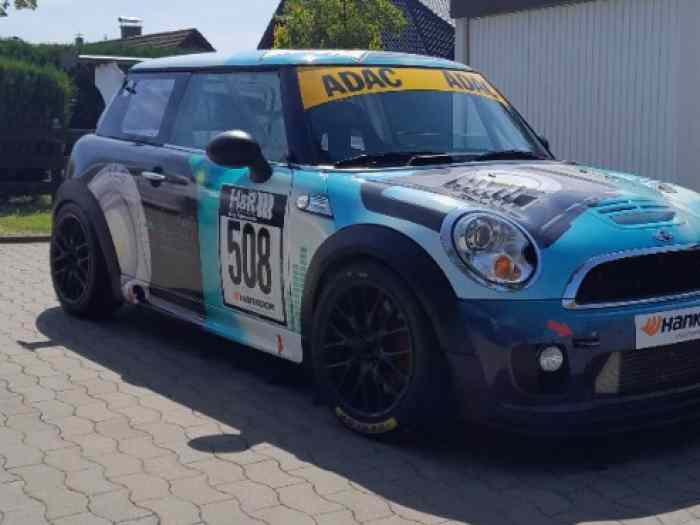 MINI R56 race car - FT-3 Tank and a lo...