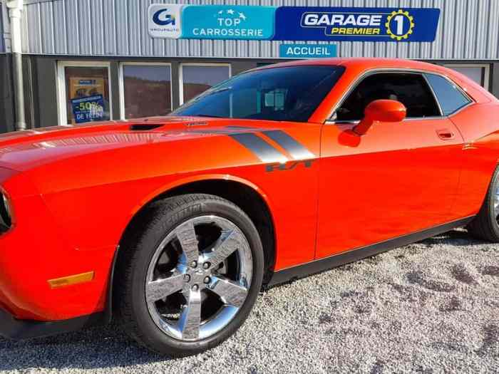 Dodge challenger R/T v8