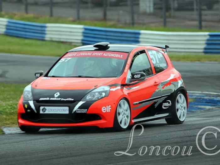 Clio 3 cup x85 1