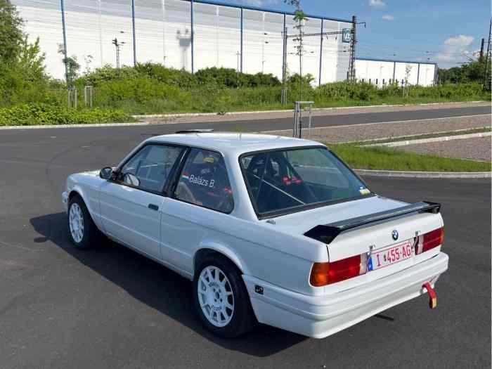 BMW E30 325 IX Asphalte / Terre 1