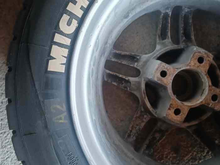 Pneu Michelin A2 15 pouces