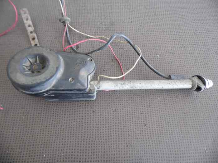 ANTENNE AUTOMATIQUE 94464591100 PORSCHE 944 & 924 1