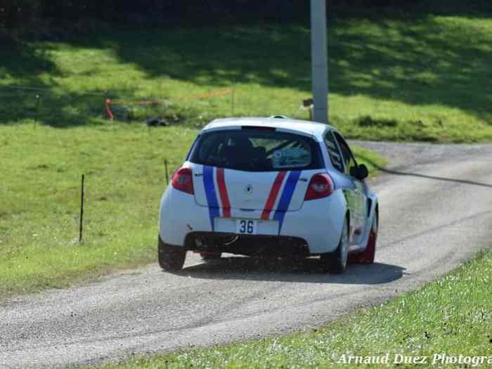 Clio R3 full max 1