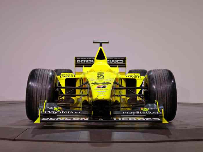 F1 Jordan EJ10 2000-2001 4