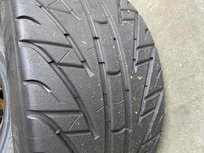 Pneus Pluie Michelin neufs 18 pouces 2