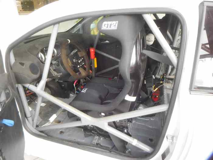 Opel Adam Cup 2014 version France FR2 4