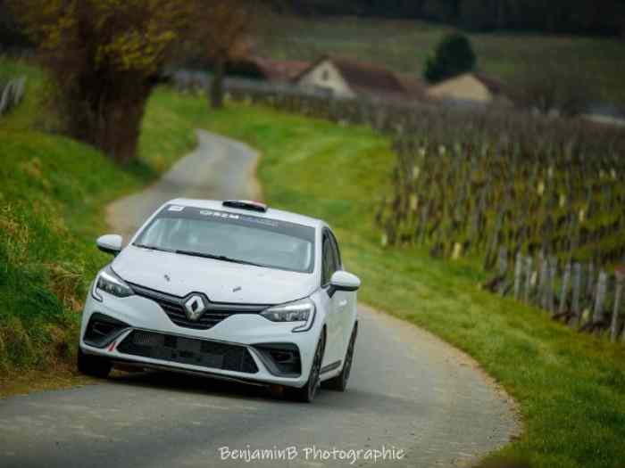 Clio RC5 reprise Rally 4 RC4