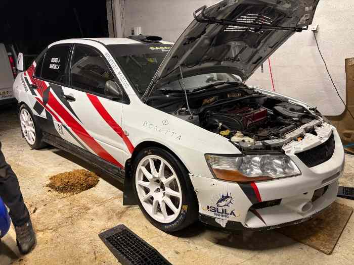 Vends ou échange Mitsubishi Evo 9 A