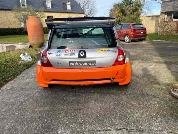 Clio F2000 4