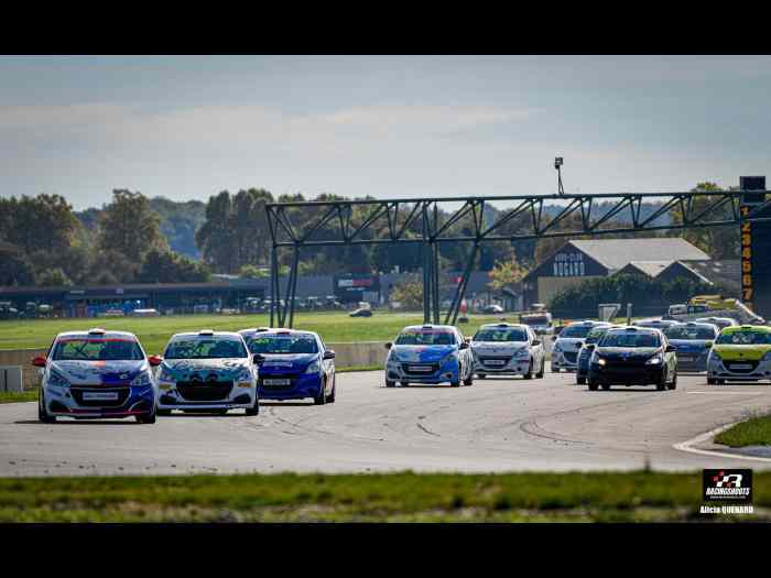 208 racing cup