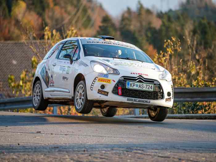 CITROEN DS3 R1