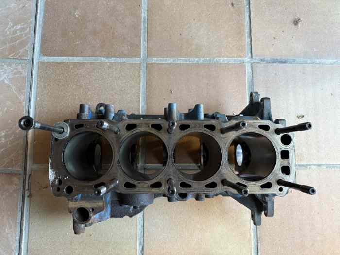 BLOC MOTEUR SIERRA COSWORTH 2 ROUES MOTRICES 1