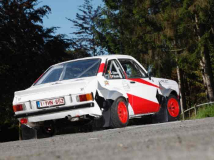 Magnifique Escort RS2000 MK2 1