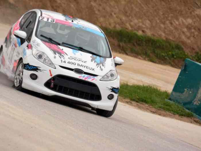 Ford fiesta Fol