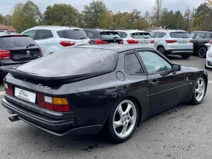 Porsche 944 turbo 2