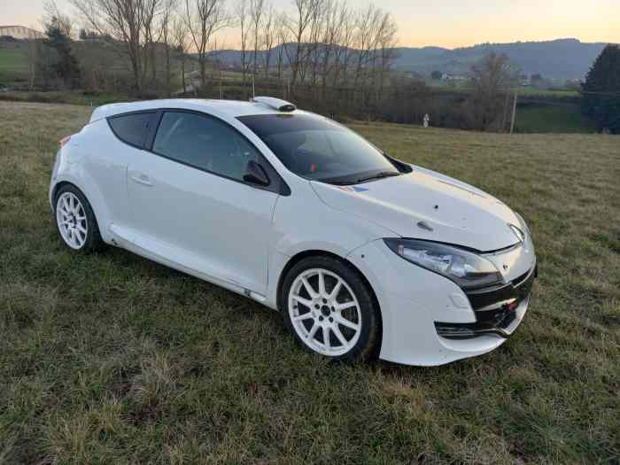 RENAULT MEGANE FULL N4