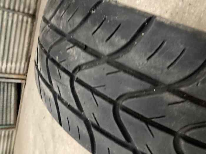 Pneu (1) PIRELLI N3 RW 15 1