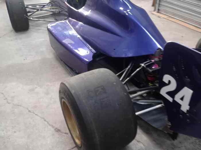 F3000 REYNARD 89D chassis roulant 1