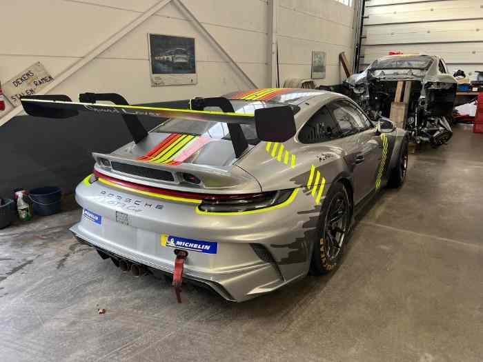 Porsche 992 GT3 Cup 2021 avec ABS et T...