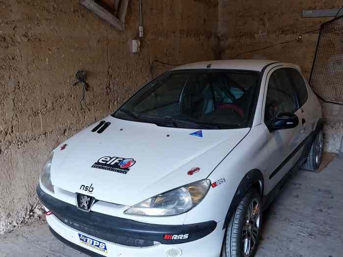 PEUGEOT 206