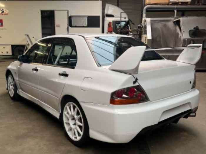 Mitsubishi Lancer Evo IX 1