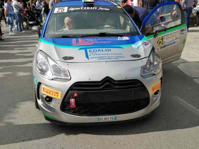 2011 CITROEN DS3 r3t 1