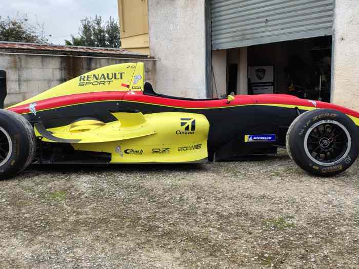 Formula Renault 2000cc Tatuus 2009 5