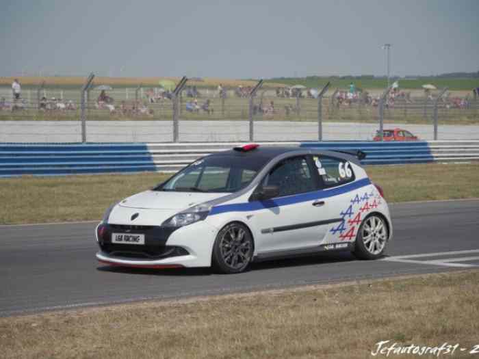 Clio 3 Cup X85 n° 656 1