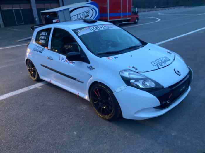 A vendre Clio Cup 3