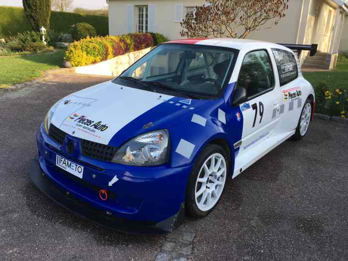 CLIO 2 CUP F2000 1