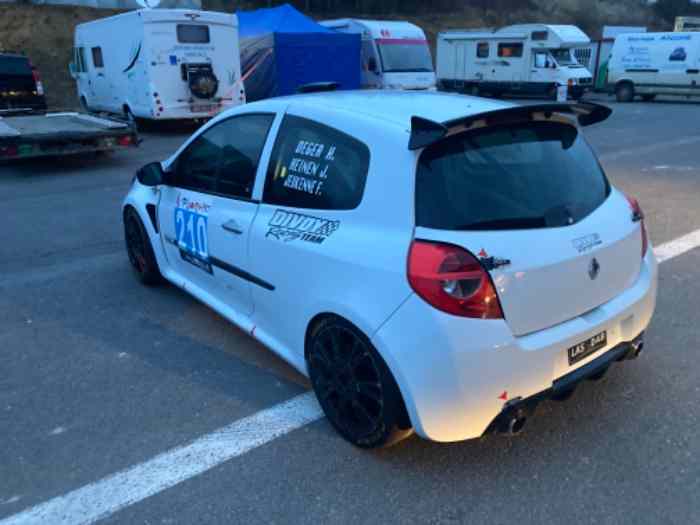 A vendre Clio Cup 1