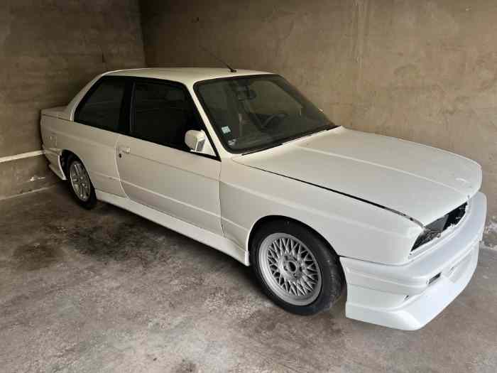 BMW M3 E 30 1986. 2