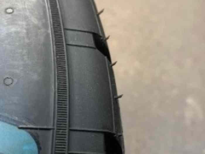 Pneus pluie Pirelli Cinturato bleu 1